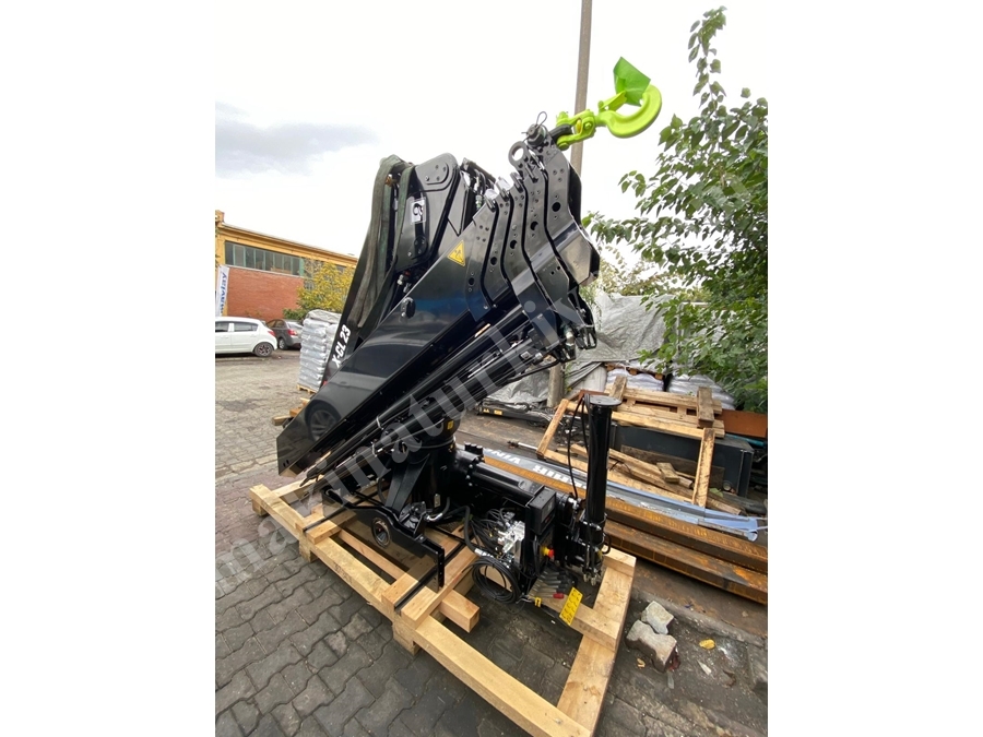 Hiab Uzaktan Kumandalı Mobil Vinç 