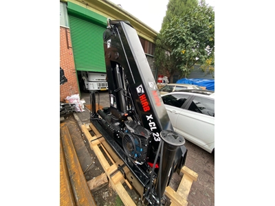 Hiab Uzaktan Kumandalı Mobil Vinç  - 2
