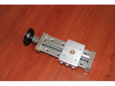 Modulares Klemm- und Oszillatorgerät - 1