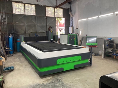 1500x3000 mm (1 kW) Lazer Kesim Kazıma Makinası