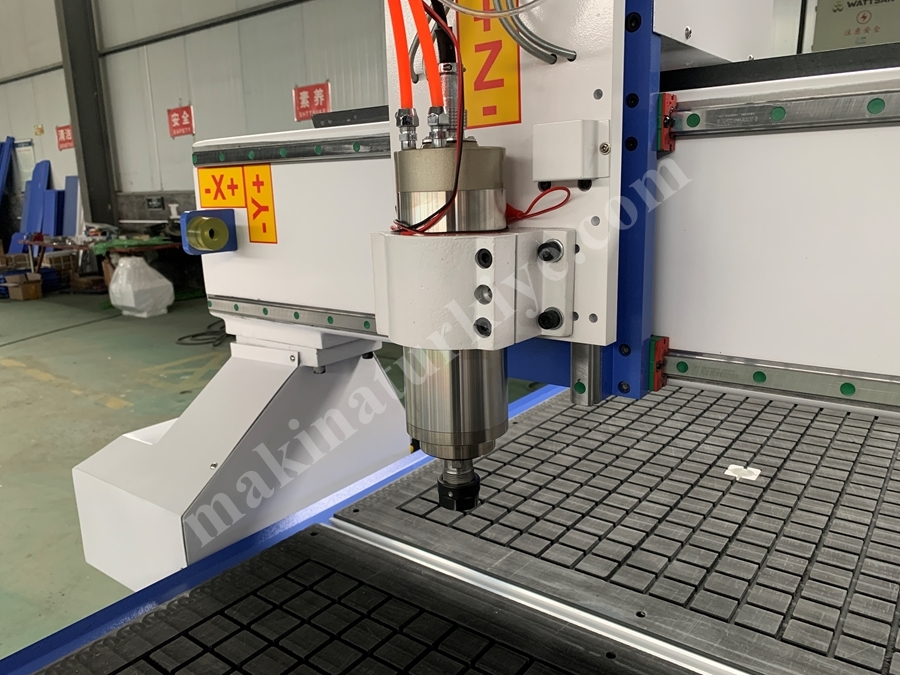 130x130 cm Ahşap CNC Freze Makinesi