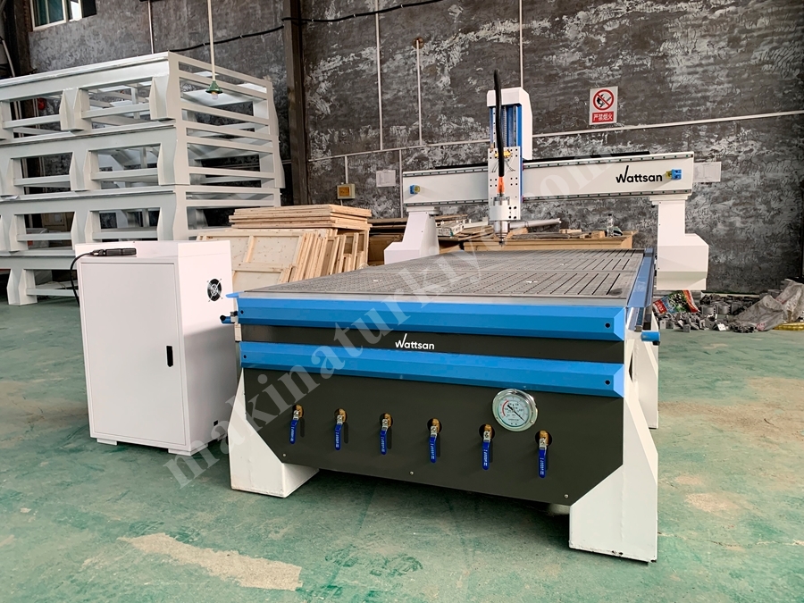 Wattsan M1 1325 Mobilya Üretimi İçin Cnc Freze Makinesi 