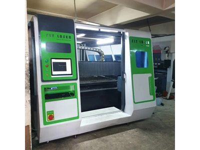 1 kW Kabinli Çift Tabla Fiber Lazer Kesim Tezgahı