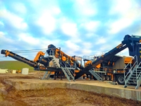 120-180 Tons / Hour Mobile Stone Crushing Plant - 2