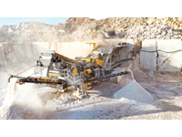 250-350 Ton / Saat Wobbler Besleyicili Mobil Taş Kırma Tesisi
