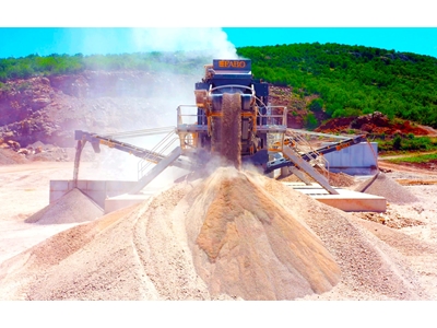 250-350 Ton / Saat Wobbler Besleyicili Mobil Taş Kırma Tesisi - 4
