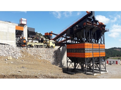 1000×3000 Ebatında 5.5 Kw Motorlu Titreşimli Elek Makinası - 1