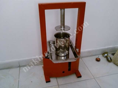 5 Kg / Hour Home Type Olive Oil Extraction Machine