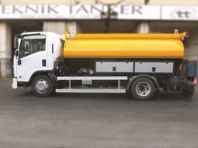 5000-Liter-Zweistufen-Löschfahrzeug - 1