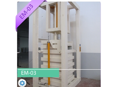 200-800 Kg Vertical Baler Press - 1