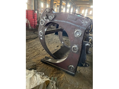 Volvo L60 Loader Grab Log Attachment - 6