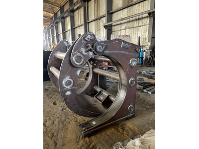 Volvo L60 Loader Grab Log Attachment - 5
