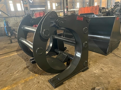 Volvo L60 Loader Grab Log Attachment - 0