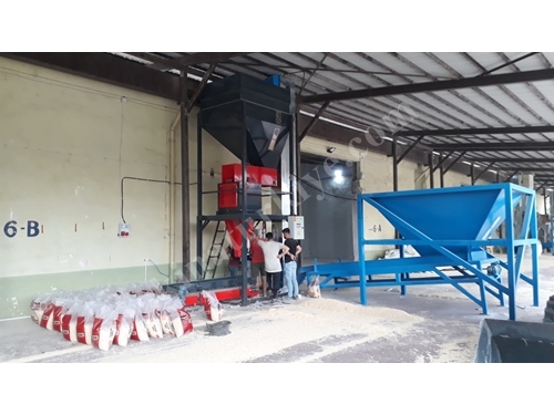 Feed and Pellet Bagging Machine