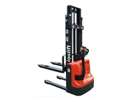 1000 Kg 2900 Mm Yaya Kumandalı İstif Makinası