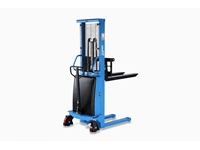 Gerbeur semi-automatique de 1500 kg 1600 mm