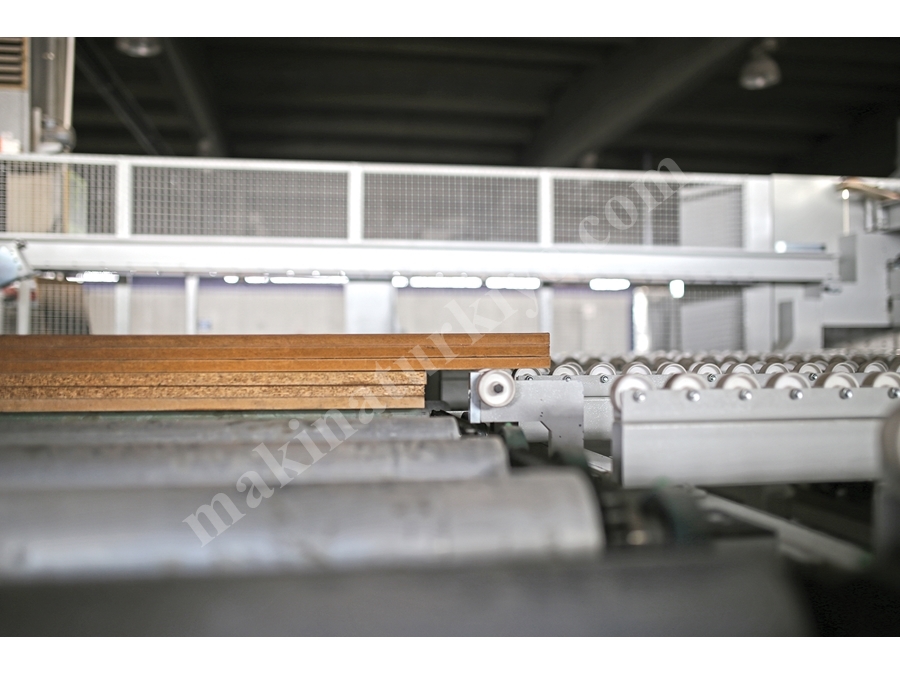 Turanlar T PE 433 Opt Panel Ebatlama Makinesi