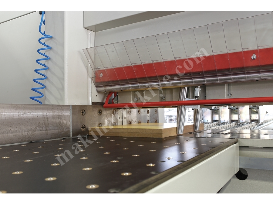 Turanlar T PE 433 Opt Panel Ebatlama Makinesi