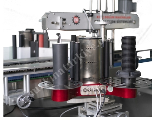 Machine d'étiquetage de bouteilles double face 4000 - 6000 unités/heure