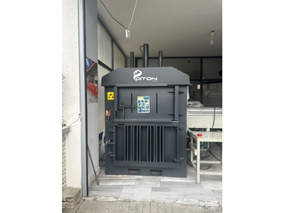 Vertical Baling Press for 150-200 Kilograms of Waste Paper Bales - 9