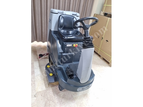 Nilfisk Br 855, la meilleure machine de nettoyage de sol à guidon garantie