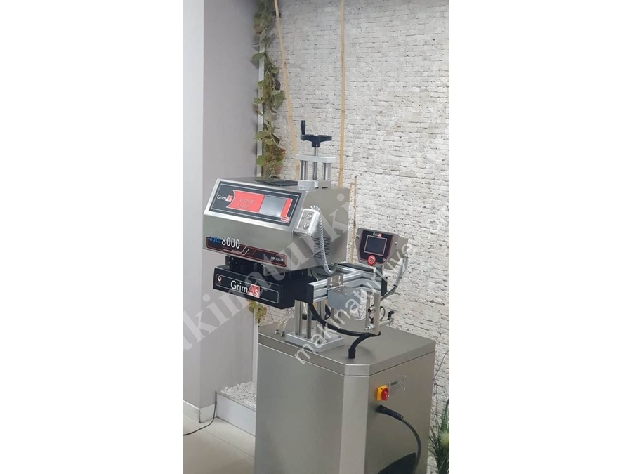 Automatic Foil Sealing Machine