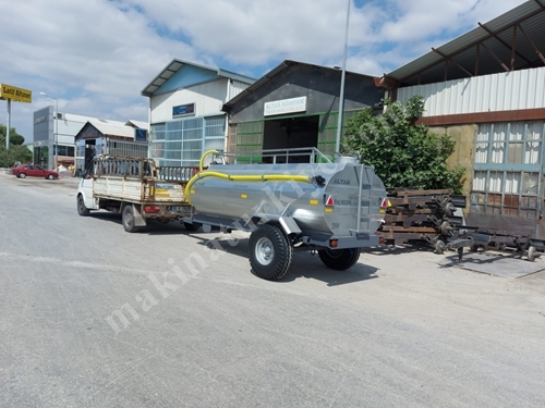 Camion-citerne d'eau de 6 tonnes à système d'aspiration-tirage