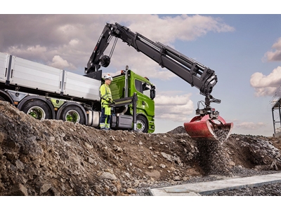 Hiab 8200 Kg 7 Hidrolik Bomlu Mobil Vinç  - 1