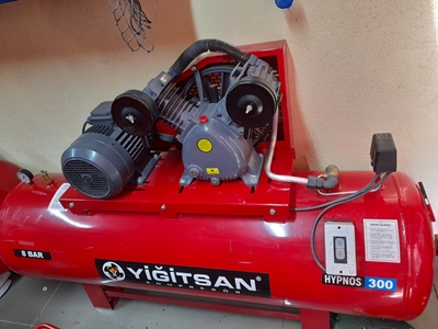 Sessiz Hava Kompresörü 50 Lt 2 Hp  - 0