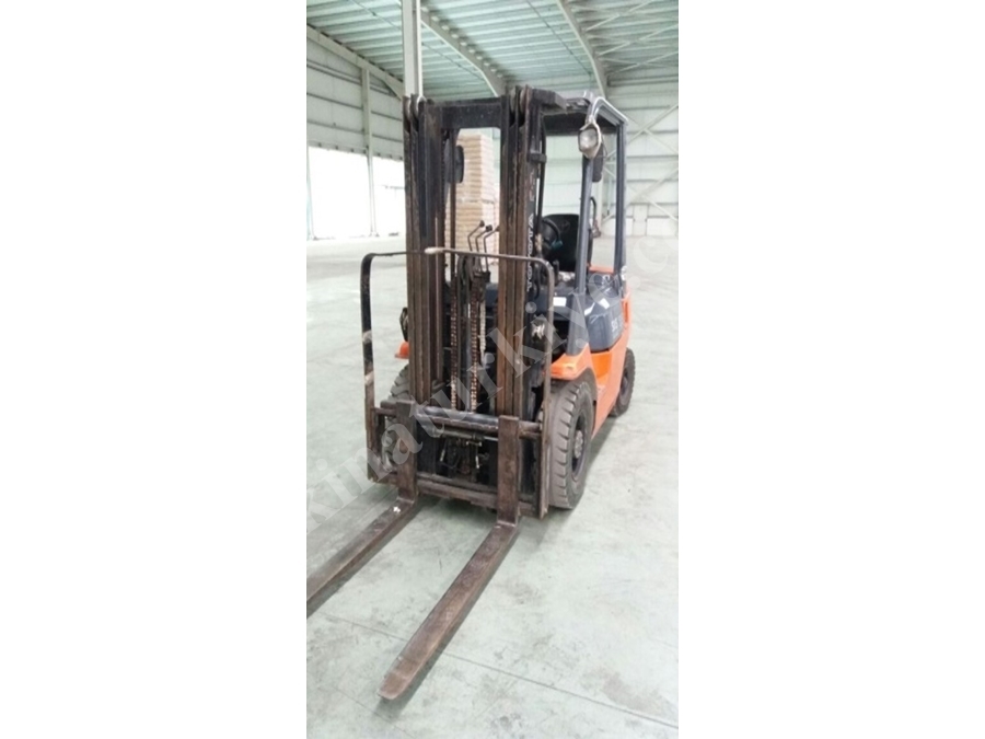 2500 Kg 4.7 Metre Dizel Forklift