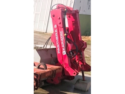 Panthera E 180 Aşırtan Kepçe