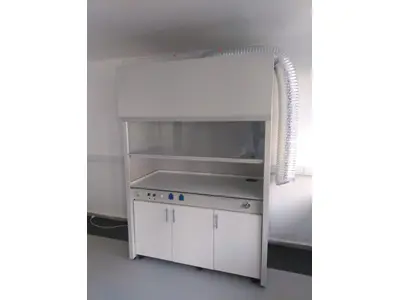 Cuisinière de laboratoire à extraction de 120 cm