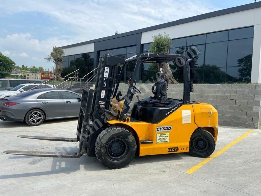Ceylift Triplex CY500 5 Ton Asansörlü Dizel Forklift