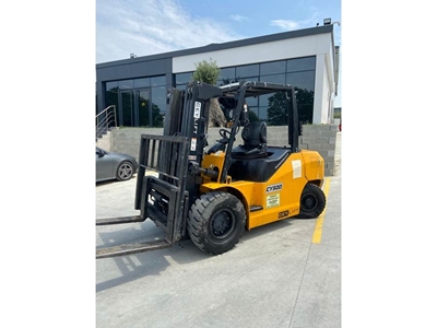 Ceylift Triplex CY500 5 Ton Asansörlü Dizel Forklift - 0
