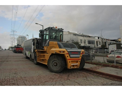 3.5 Metre 16 Ton Asansörlü Dizel Forklift - 0