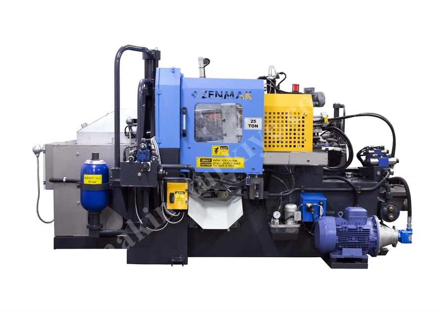 25 Ton Sıcak Kamara Metal Enjeksiyon Makinası