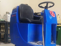 800 mm 100 / 115 Litre Ride-On Floor Cleaning and Washing Machine