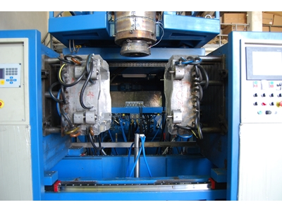 60 - 120 Lt. Plastic Injection Blow Molding Machine - 1