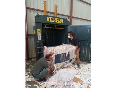 Paper Cardboard Baling Pressing - 3