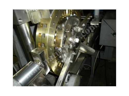 Полуавтоматическая машина для производства кубикового сахара 5000-6000 кг/день