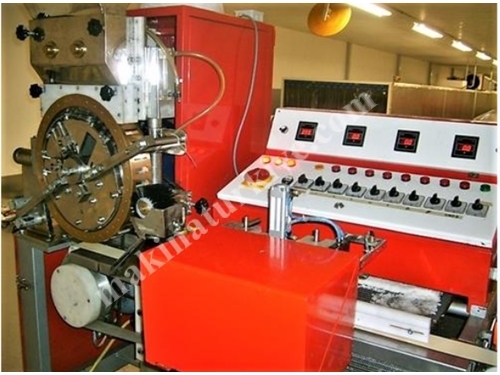 Полуавтоматическая машина для производства кубкового сахара 6000-7000 кг/день