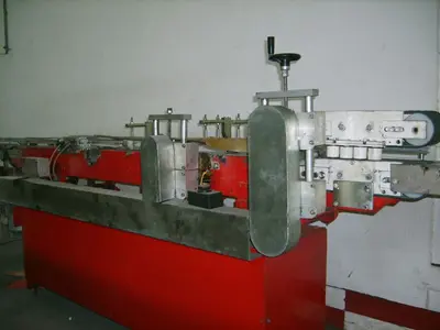 Машина для производства кубкового сахара типа R 33 тонн/день