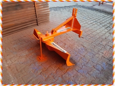 Mini Sıyırga Tesviye Küreği - 1