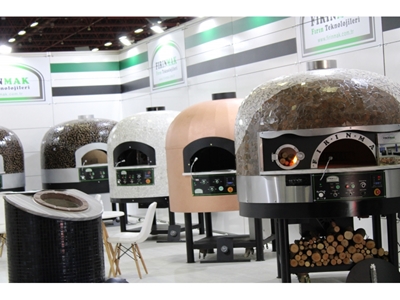 Gas and Wood Stone Pizza Oven - 1