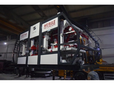 In Press / 18-42 Pieces Concrete Paver And Block Making Machine - 2
