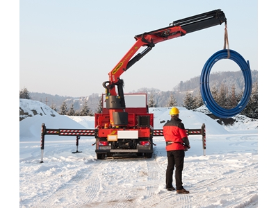 990 Kg (9.7 Mt.) Araç Üstü Katlanır Bomlu Mobil Vinç - 2