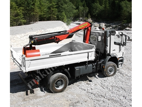 5700 Kg (16 Mt.) Truck-Mounted Folding Boom Mobile Crane