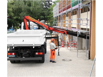 5700 Kg (16 Mt.) Araç Üstü Katlanır Bomlu Mobil Vinç - 1