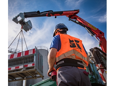 5800 Kg (15.9 Mt.) Araç Üstü Katlanır Bomlu Mobil Vinç - 1