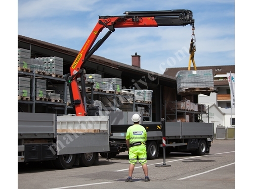 6100 Kg (19 Mt) Truck-Mounted Folding Boom Mobile Crane